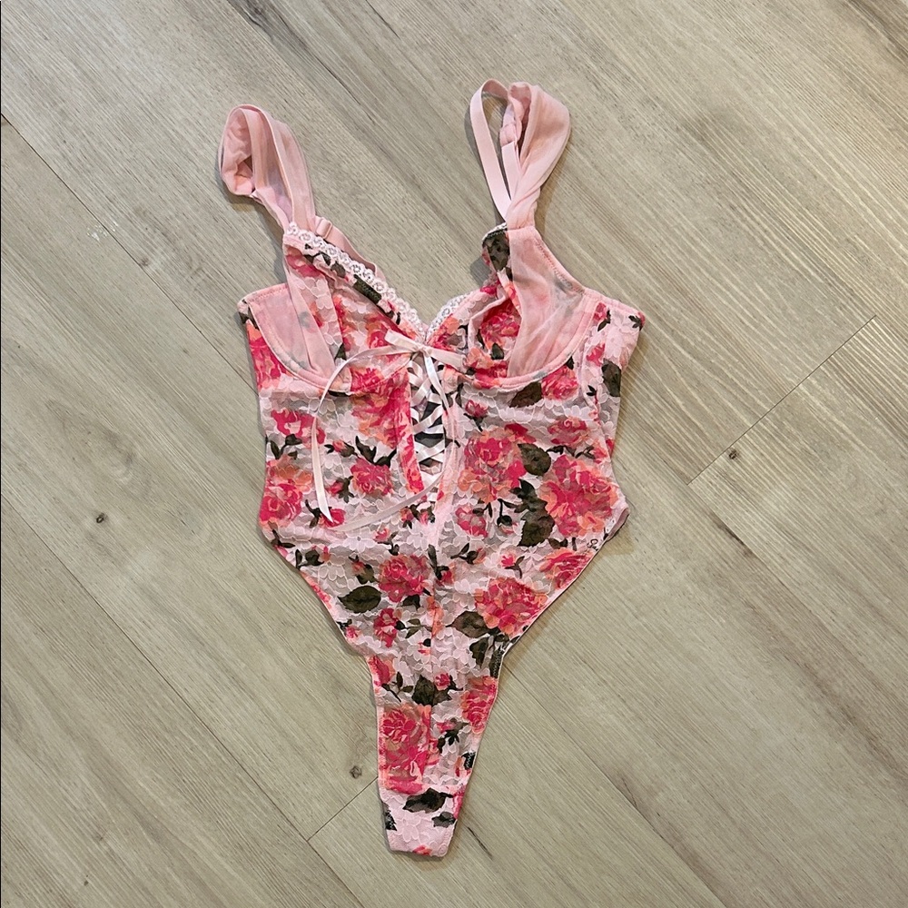 NWT Savage X Fenty sinful rose printed lace underwire teddy lingerie